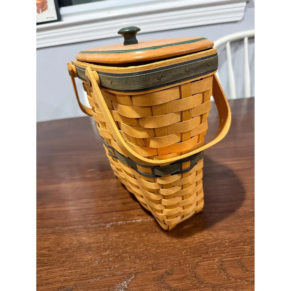 Longaberger Collectors Club Membership Basket w/ Wood Lid Brass Plaque Swing Han
